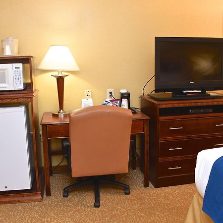 Holiday Inn Express Hotel & Suites Fenton/I-44 By Ihg Dış mekan fotoğraf