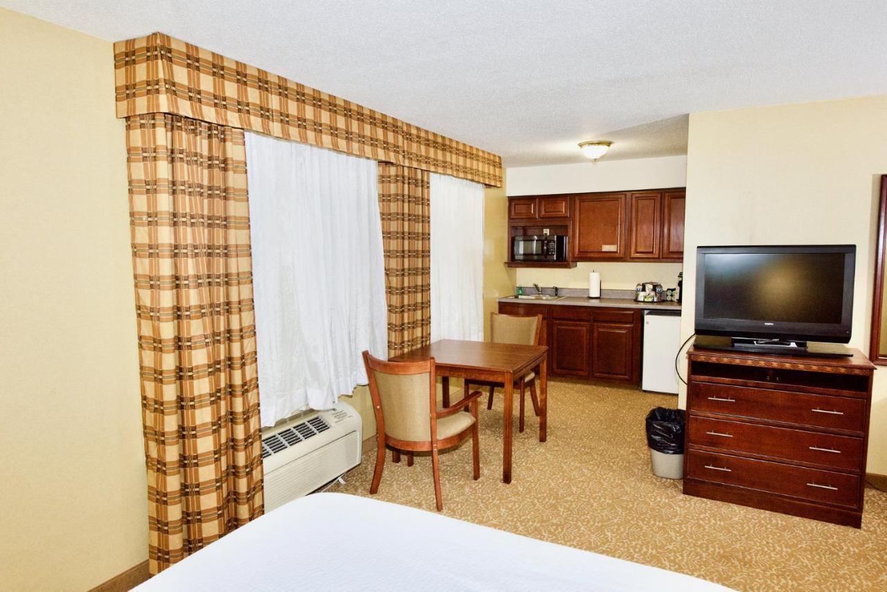 Holiday Inn Express Hotel & Suites Fenton/I-44 By Ihg Dış mekan fotoğraf