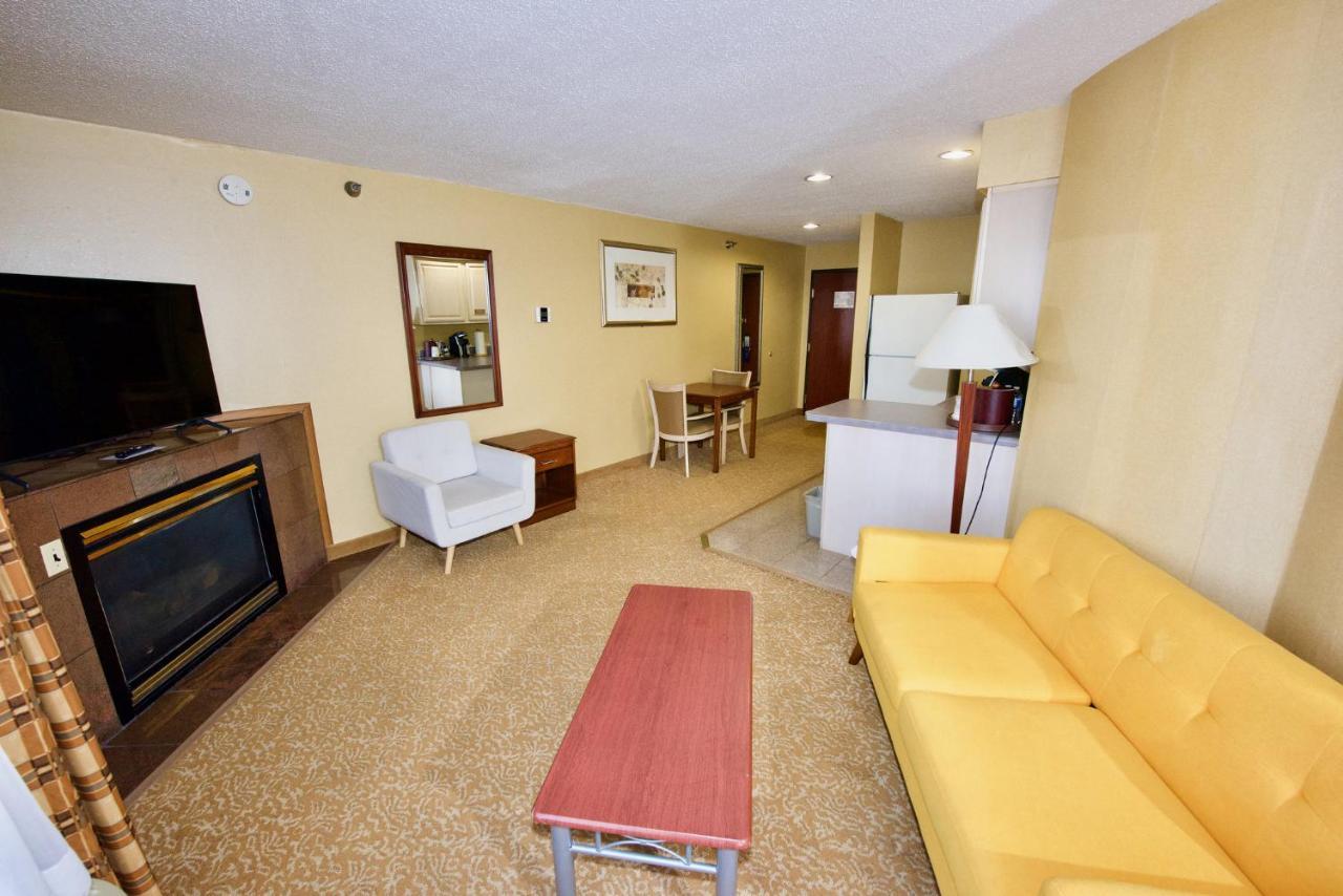 Holiday Inn Express Hotel & Suites Fenton/I-44 By Ihg Dış mekan fotoğraf