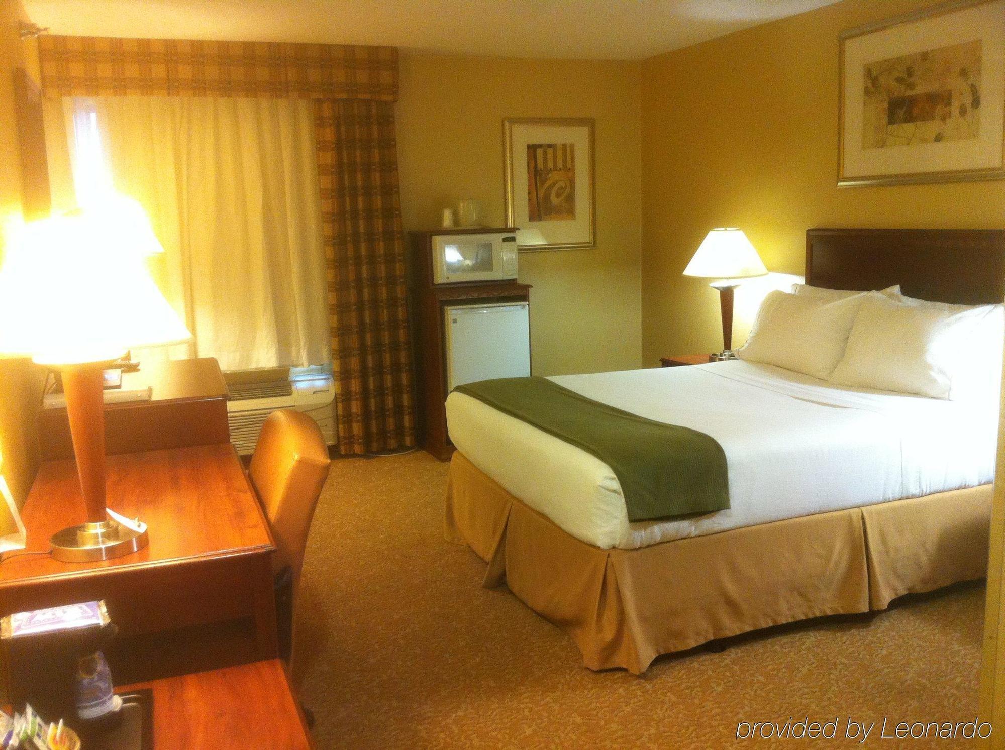 Holiday Inn Express Hotel & Suites Fenton/I-44 By Ihg Dış mekan fotoğraf