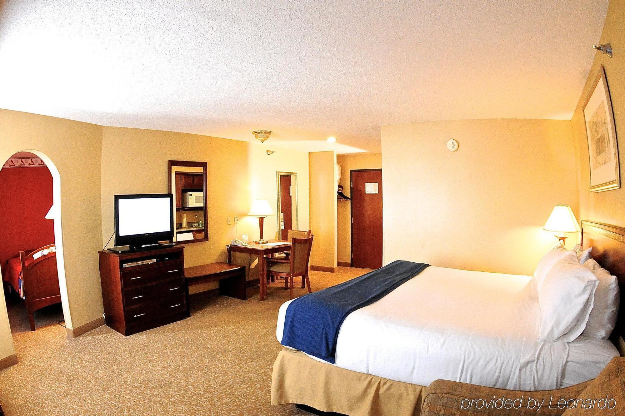 Holiday Inn Express Hotel & Suites Fenton/I-44 By Ihg Dış mekan fotoğraf