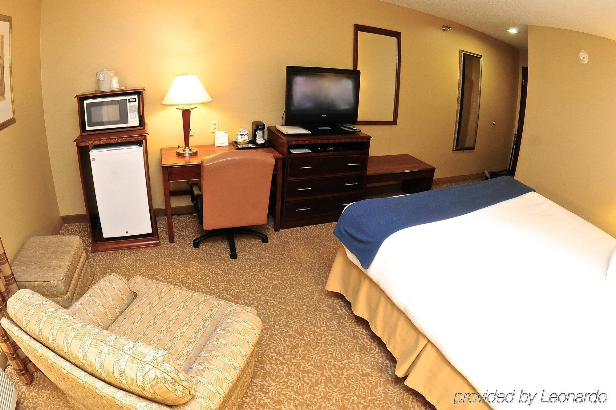 Holiday Inn Express Hotel & Suites Fenton/I-44 By Ihg Dış mekan fotoğraf